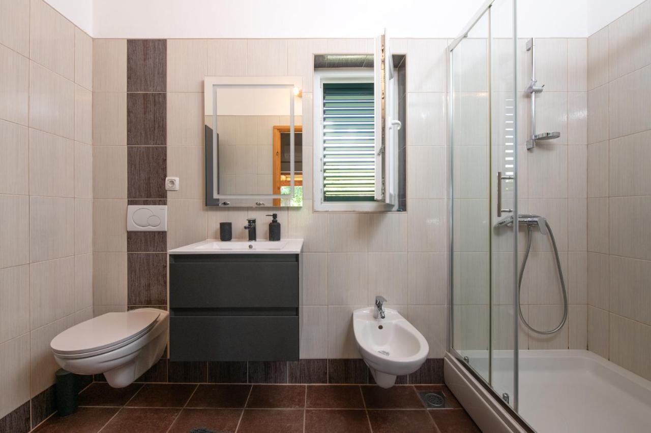 House Boris Apartment Loborika Екстериор снимка